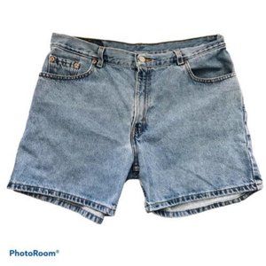 Levi’s Vintage 555 Guy Fit Jean Shorts